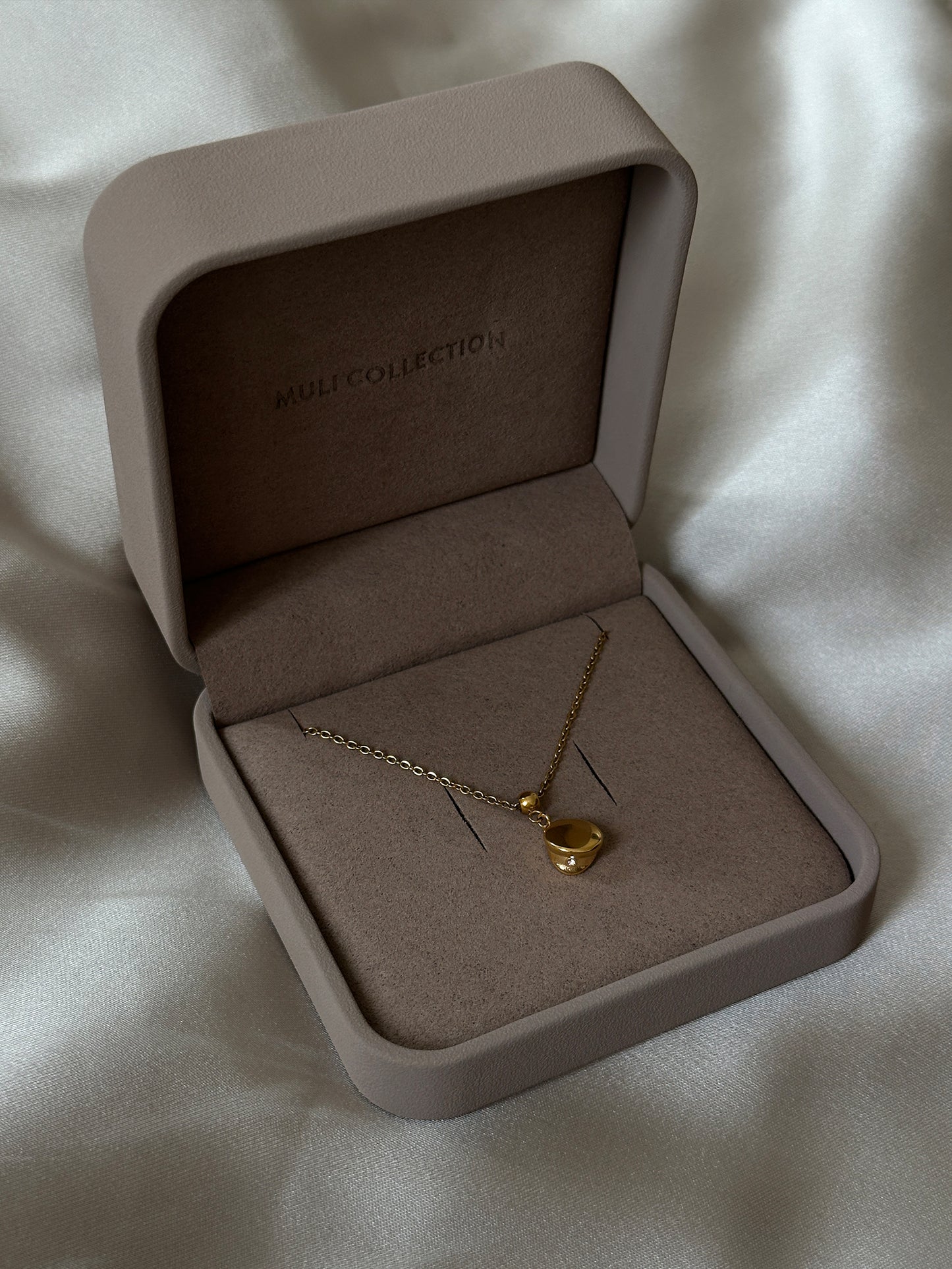 graduation hat charm Waterproof 18k gold PVD plated steel