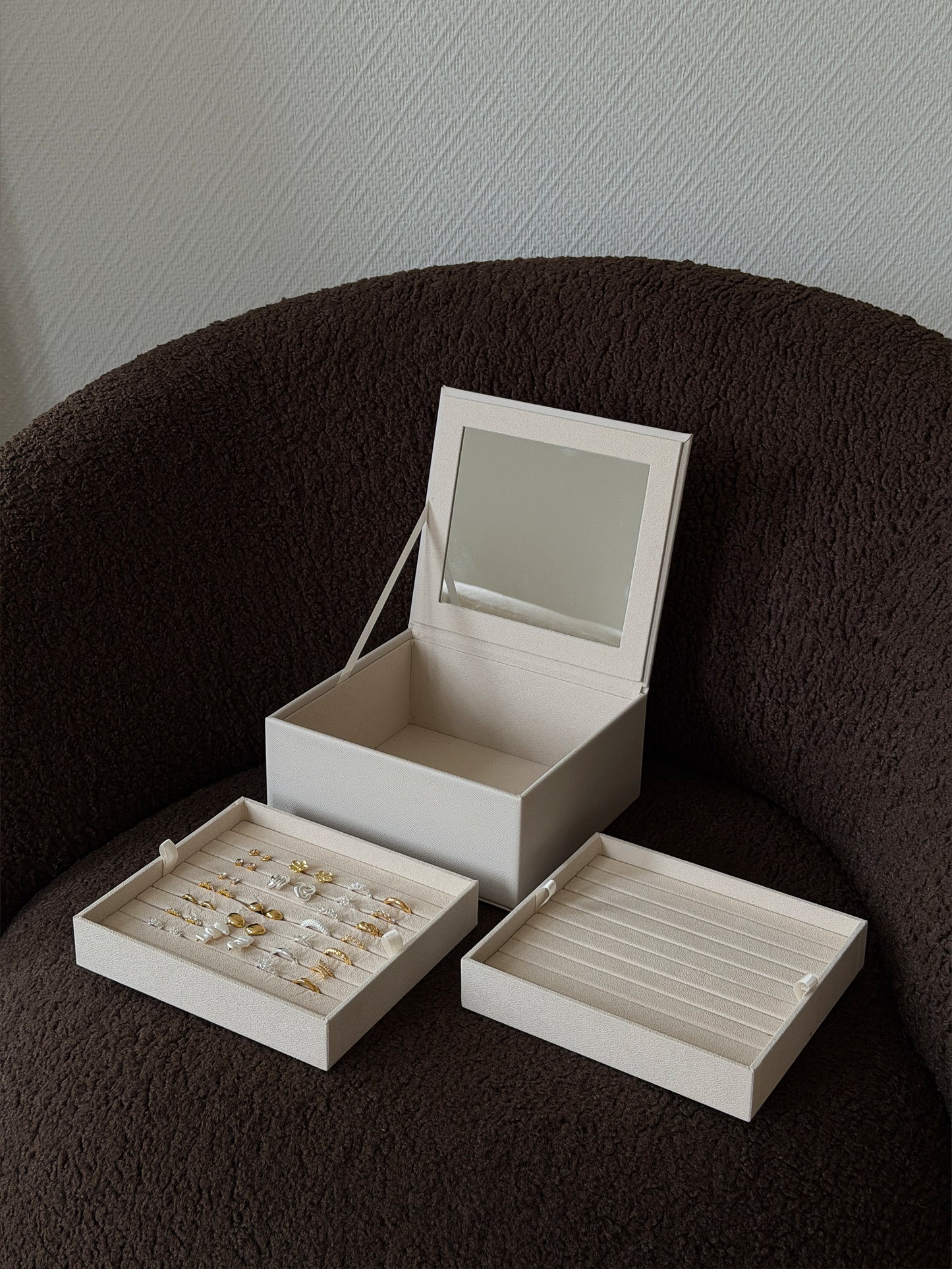 Jewelry Organizer Beige