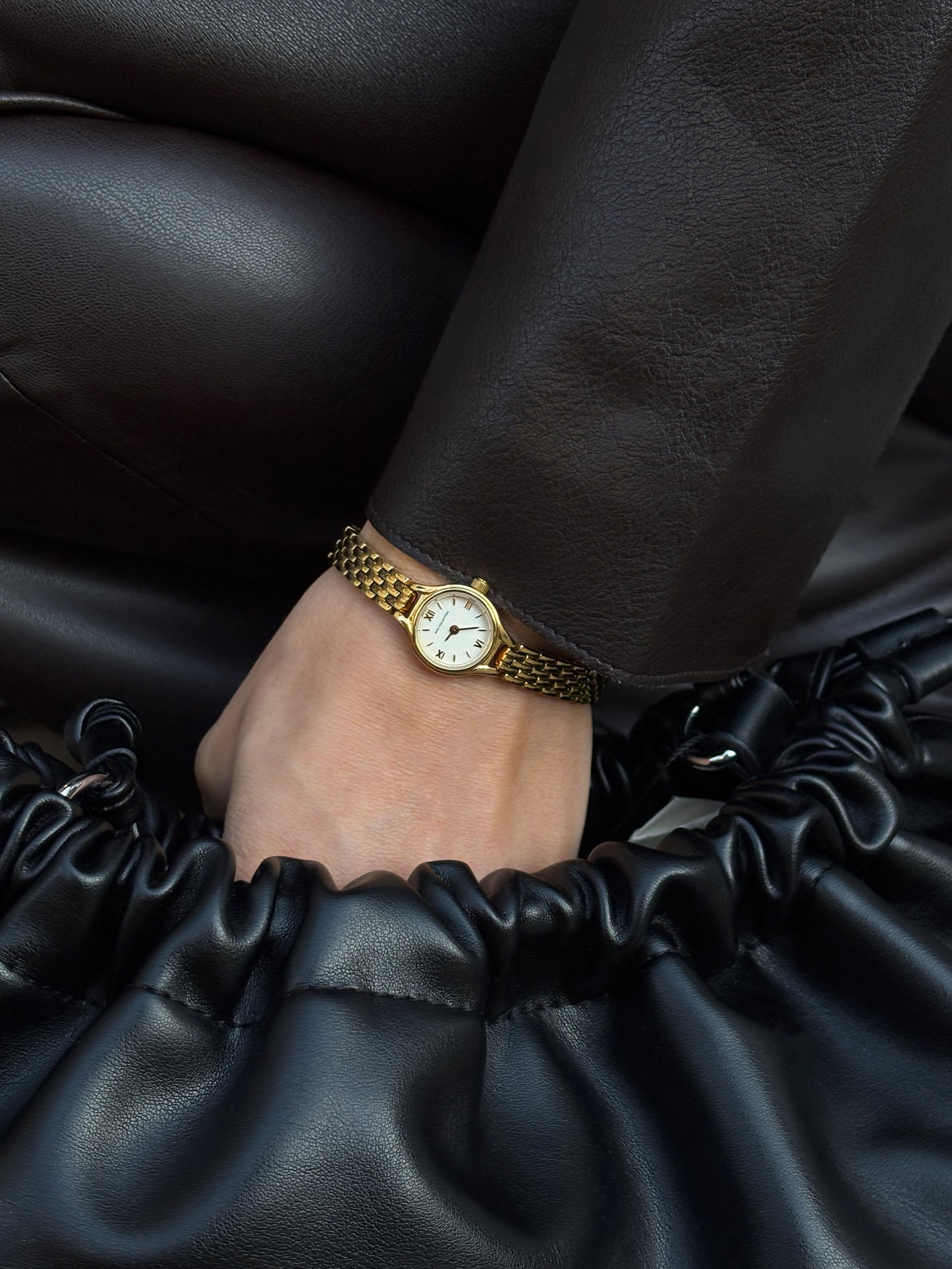 Petite Ronde Watch 24k gold high-quality 316L stainless steel