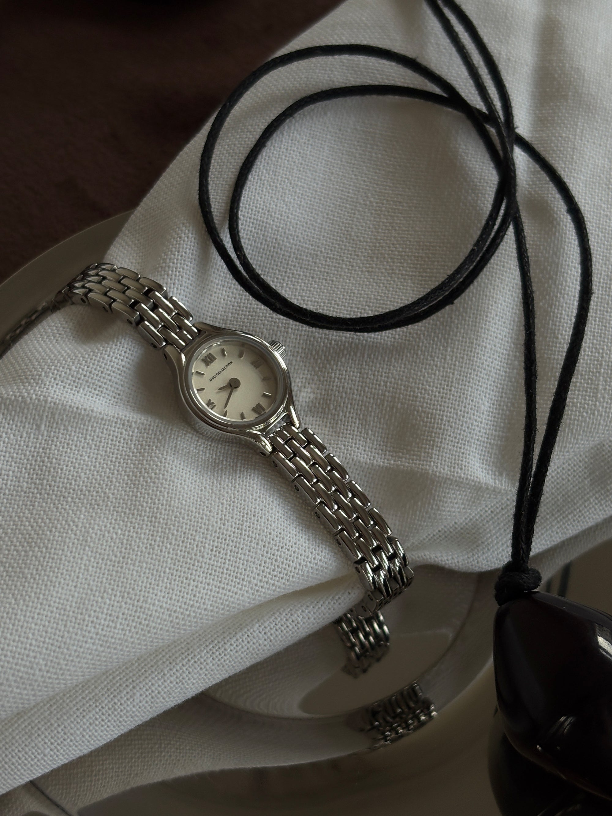 Petite Ronde Watch Silver high-quality 316L stainless steel