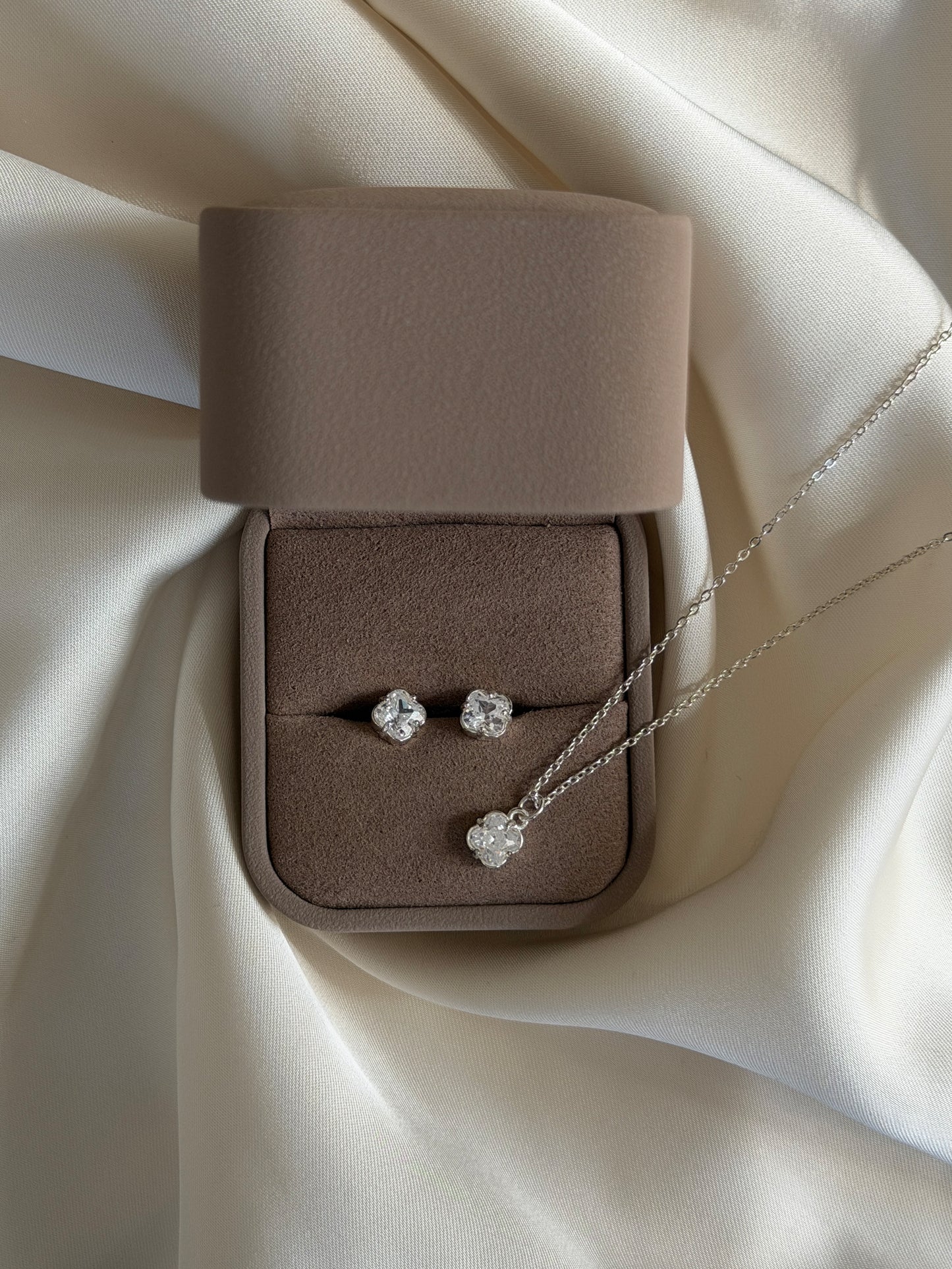bloom necklace stud 925 silver plated stainless steel