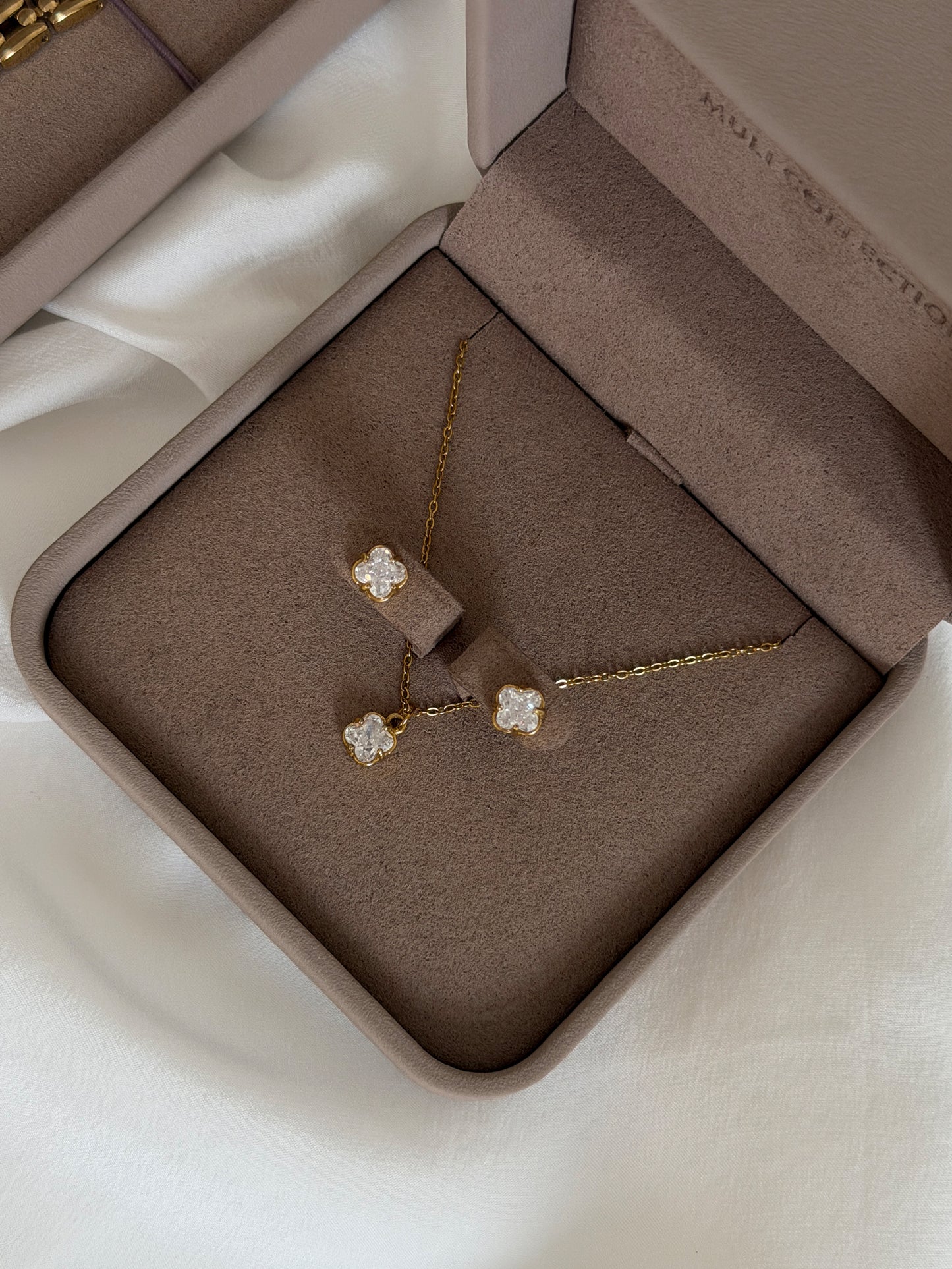 bloom stud, necklace Waterproof 18k gold PVD plated steel