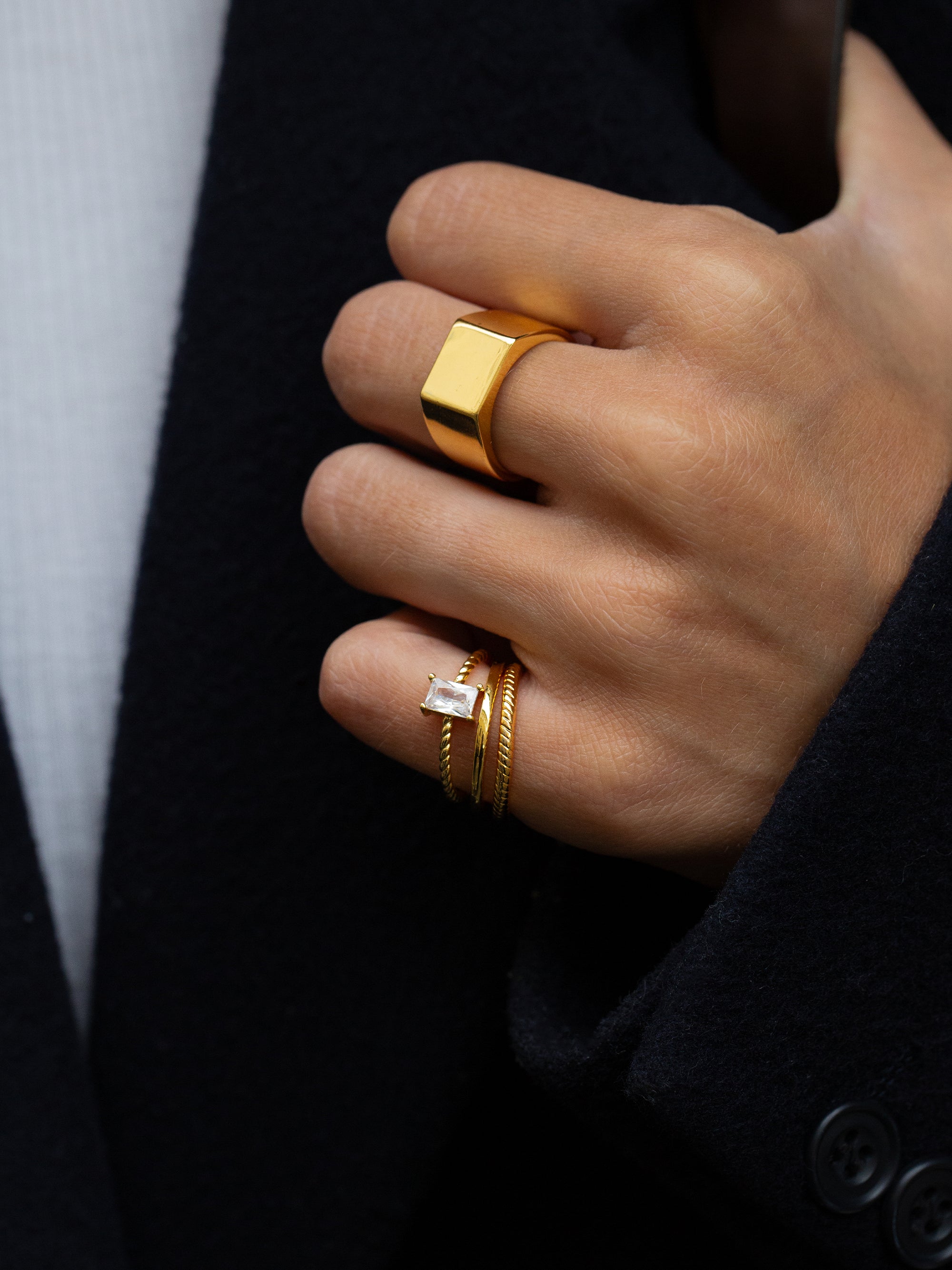 twisted baguette ring 18k gold plated brass