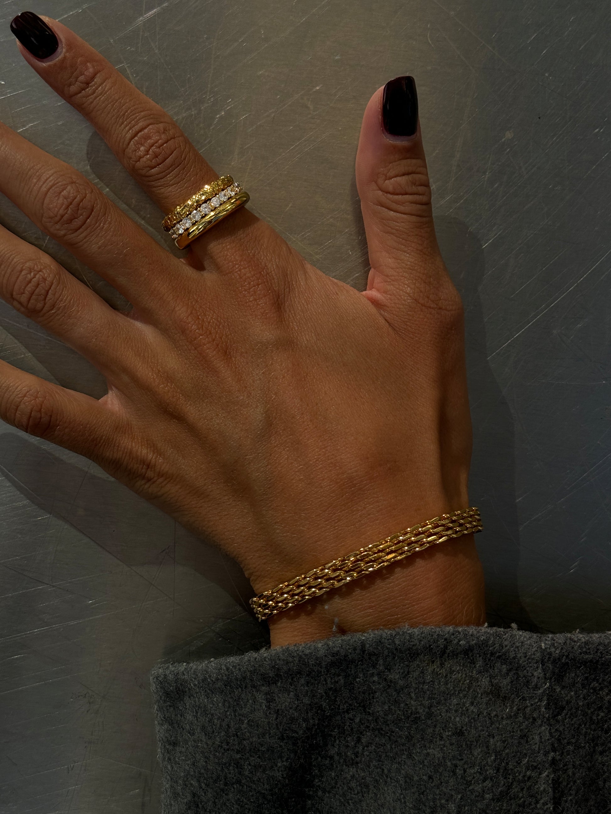 Mesh Link Bracelet in 18k gold plated brass