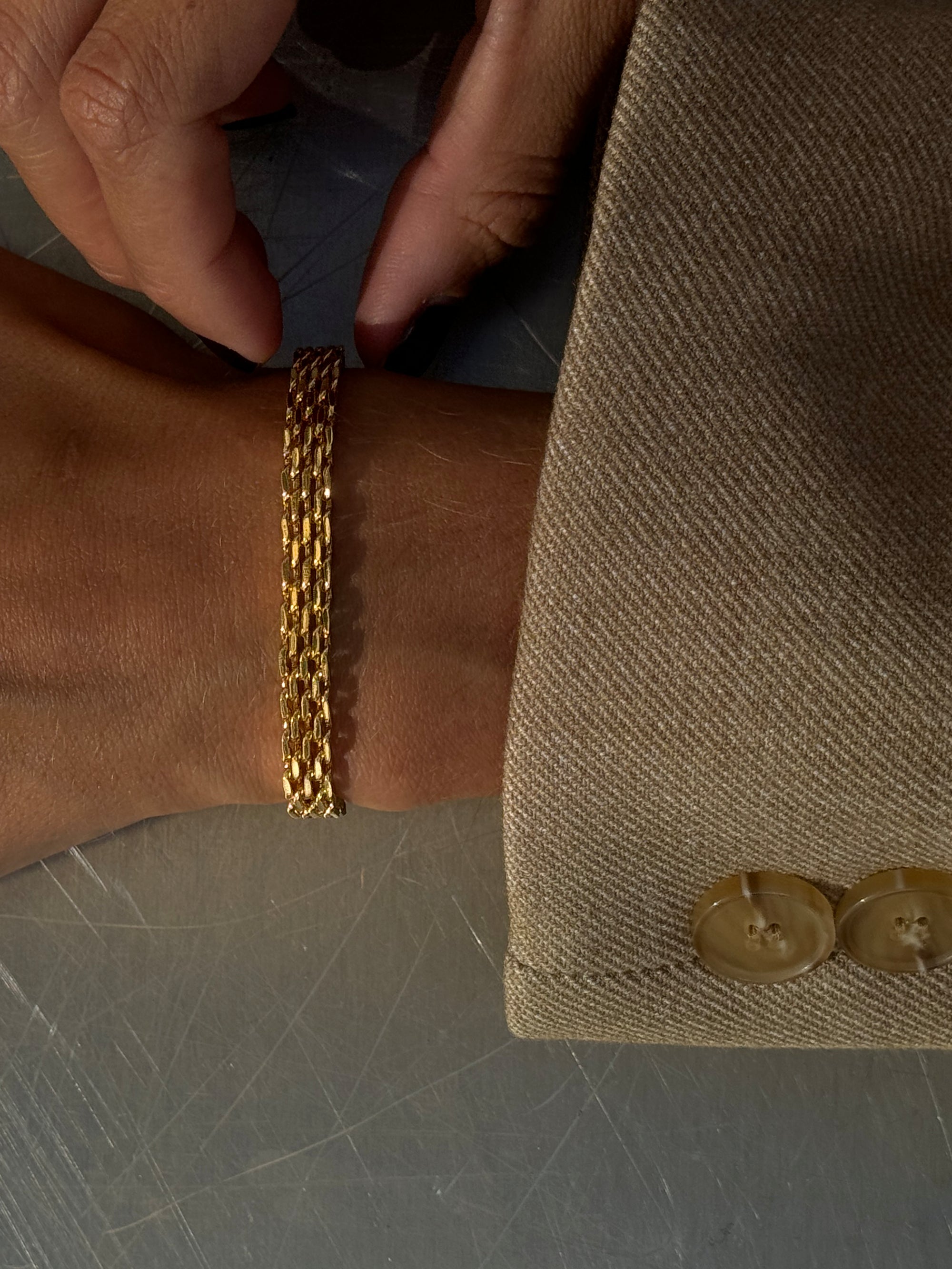 Mesh Link Bracelet in 18k gold plated brass