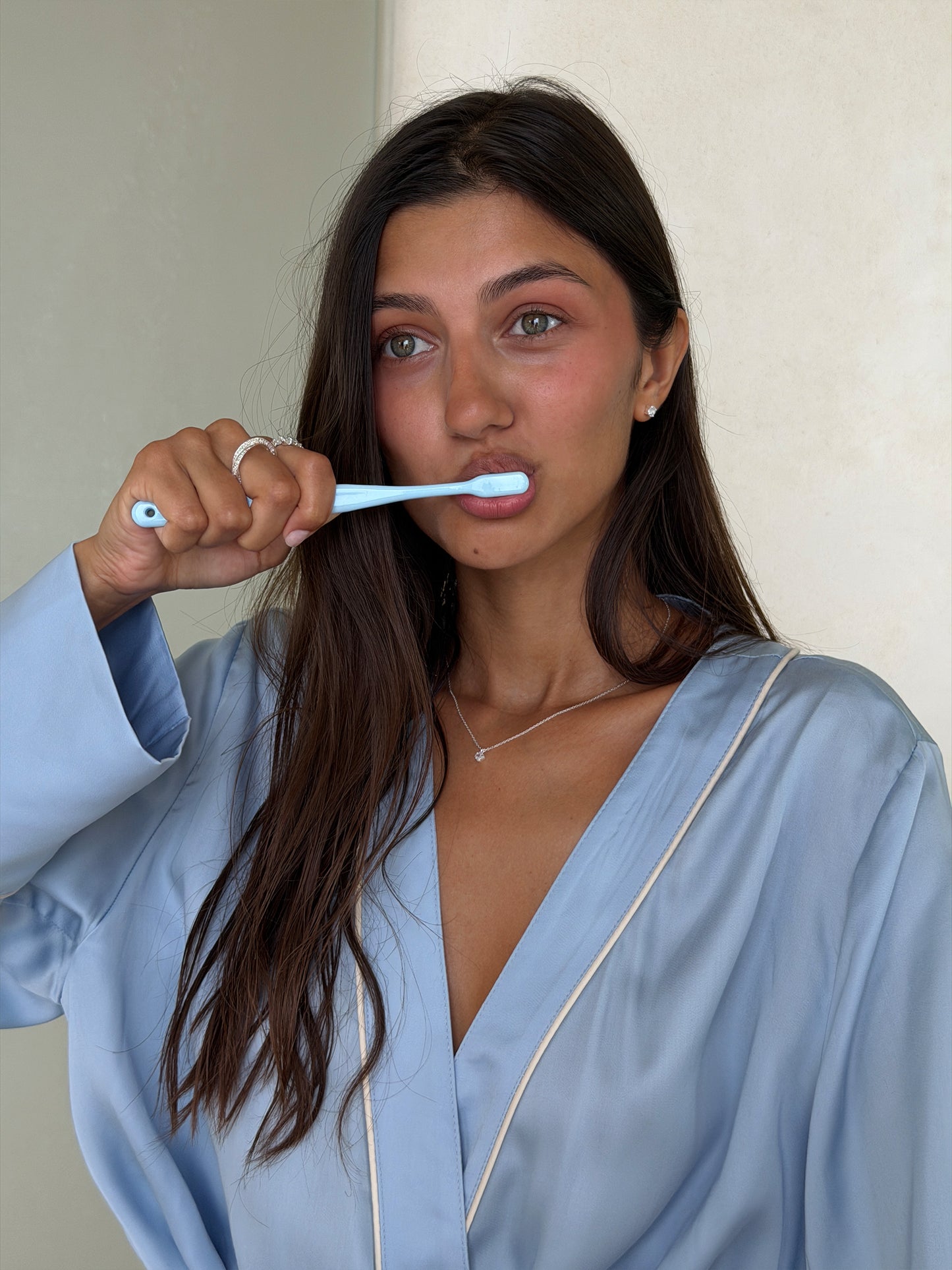 ora stud 925 silver plated stainless steel