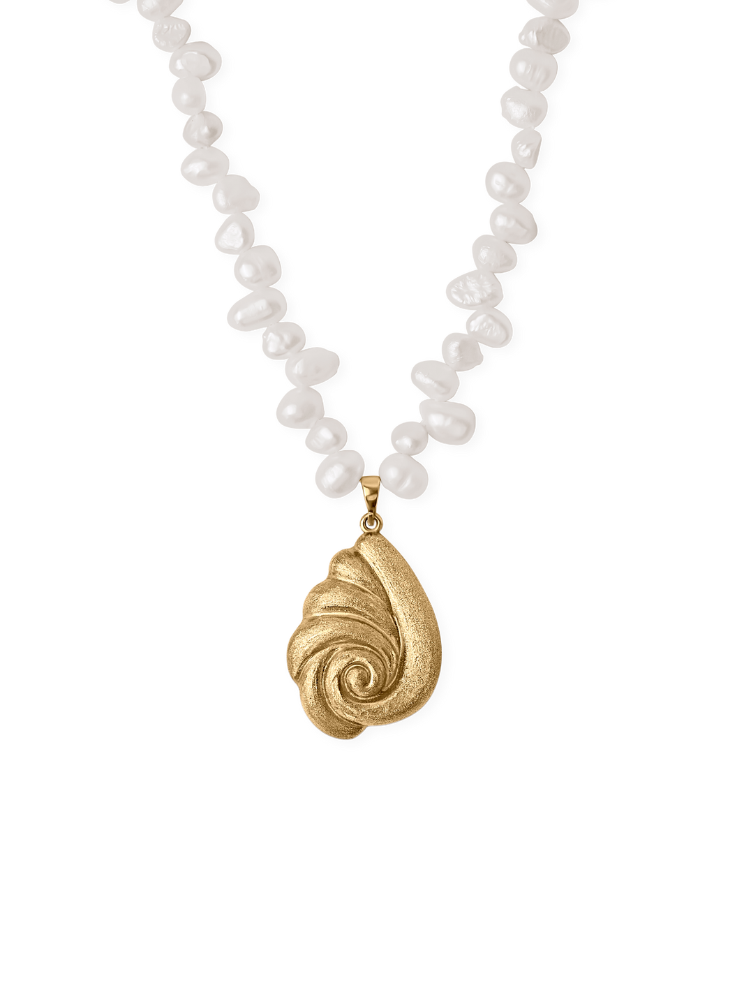 Seashell Pearl Necklace 18k gold pated brass