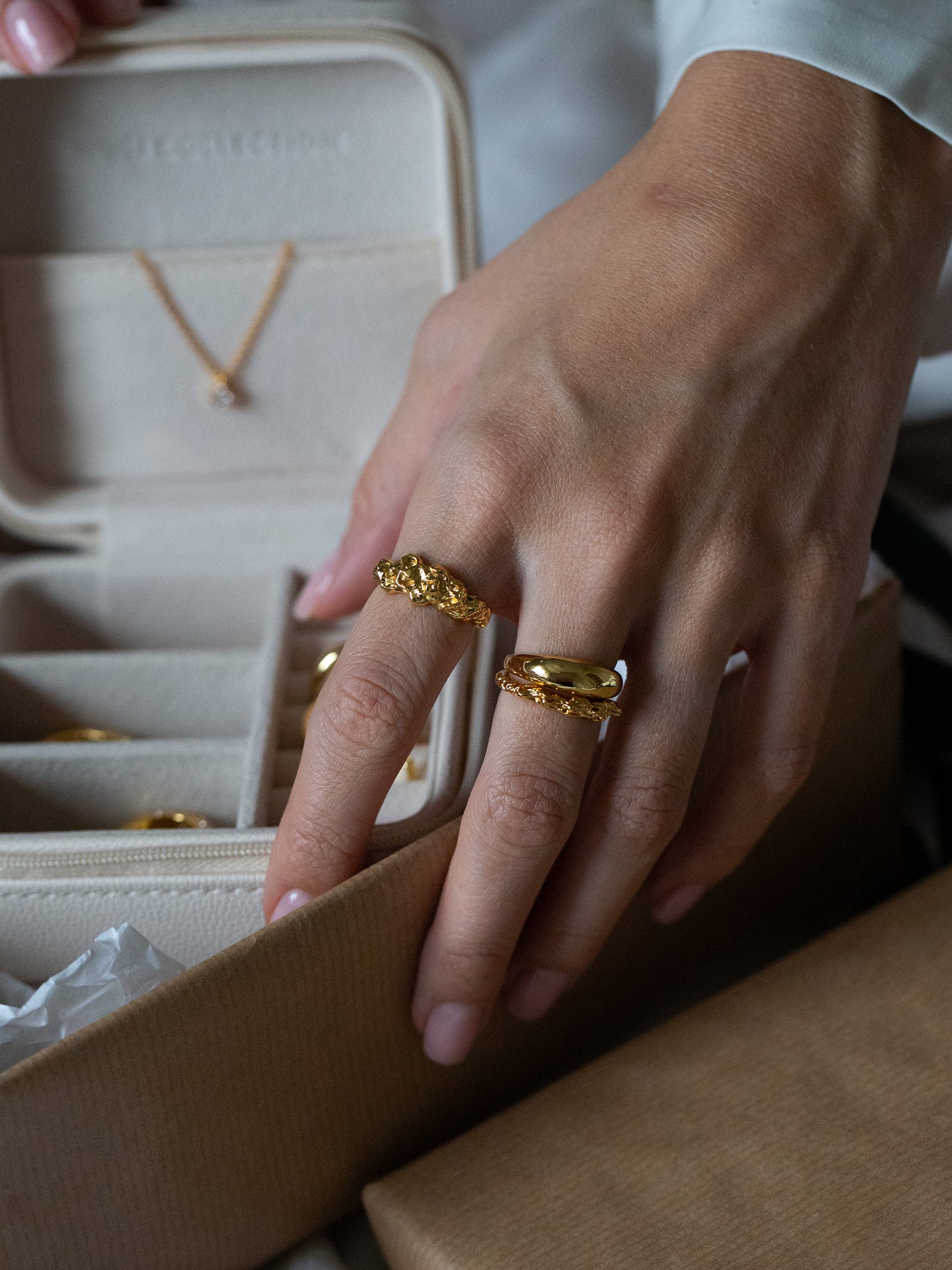 Sleek & Structured Ring Set Gold