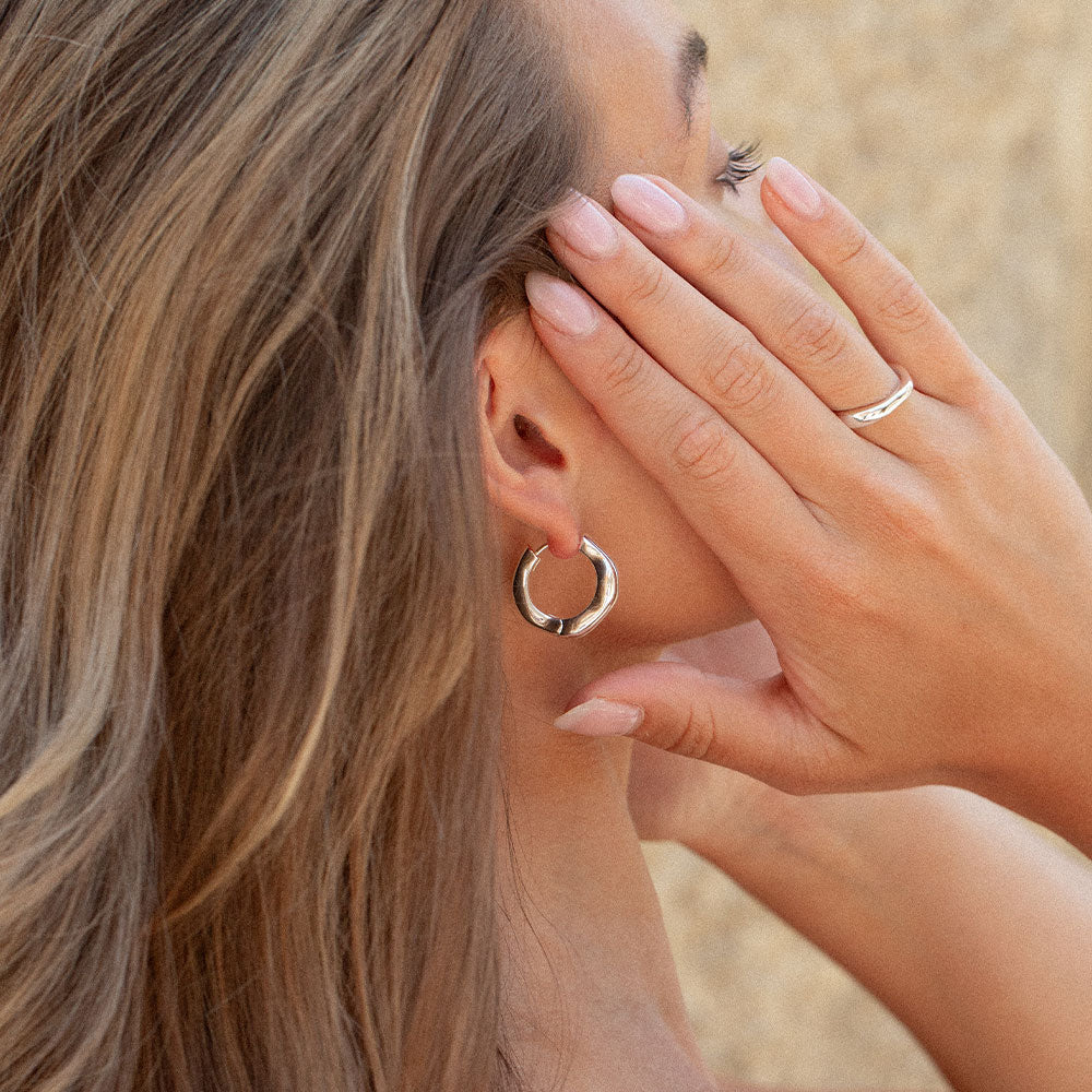 Wavy earring Ring by You Silver