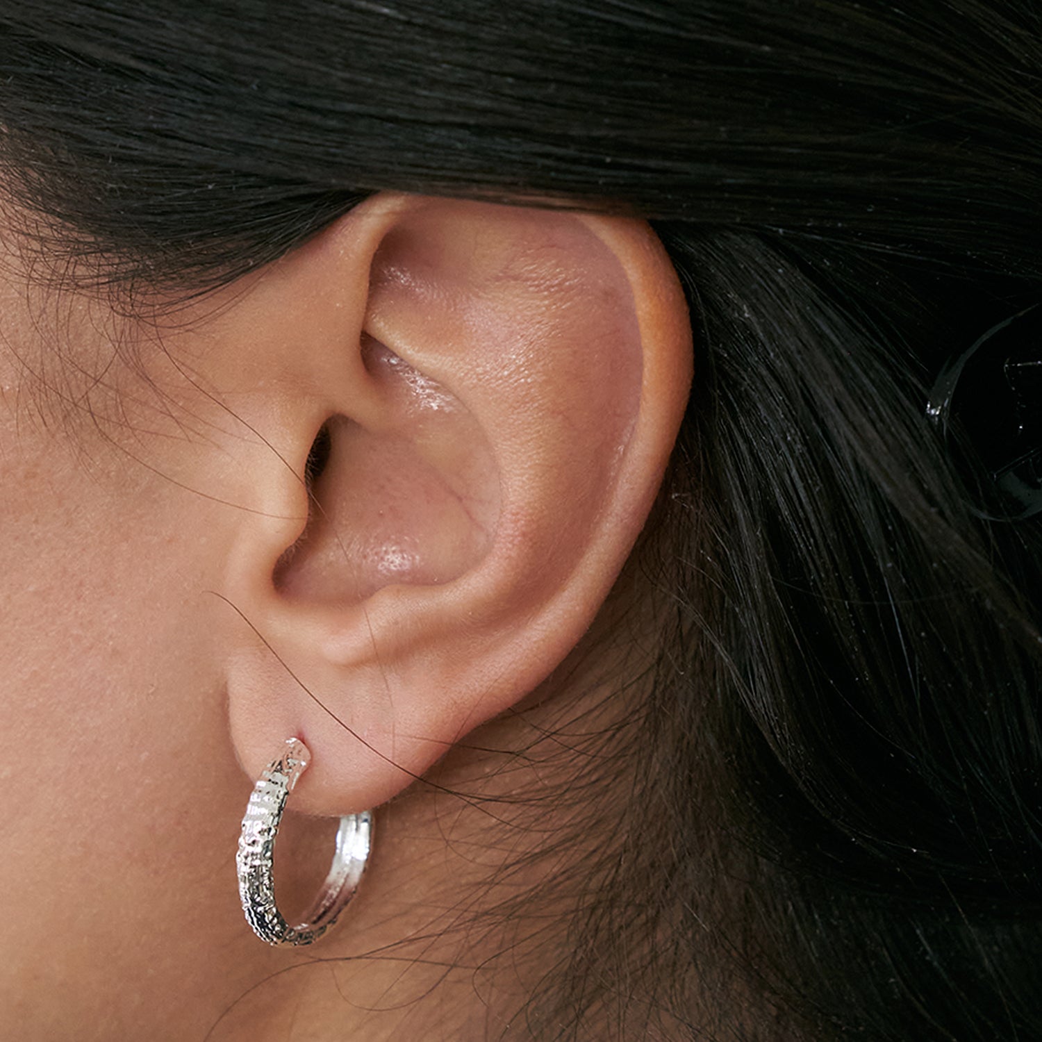 20mm silver textured hoops