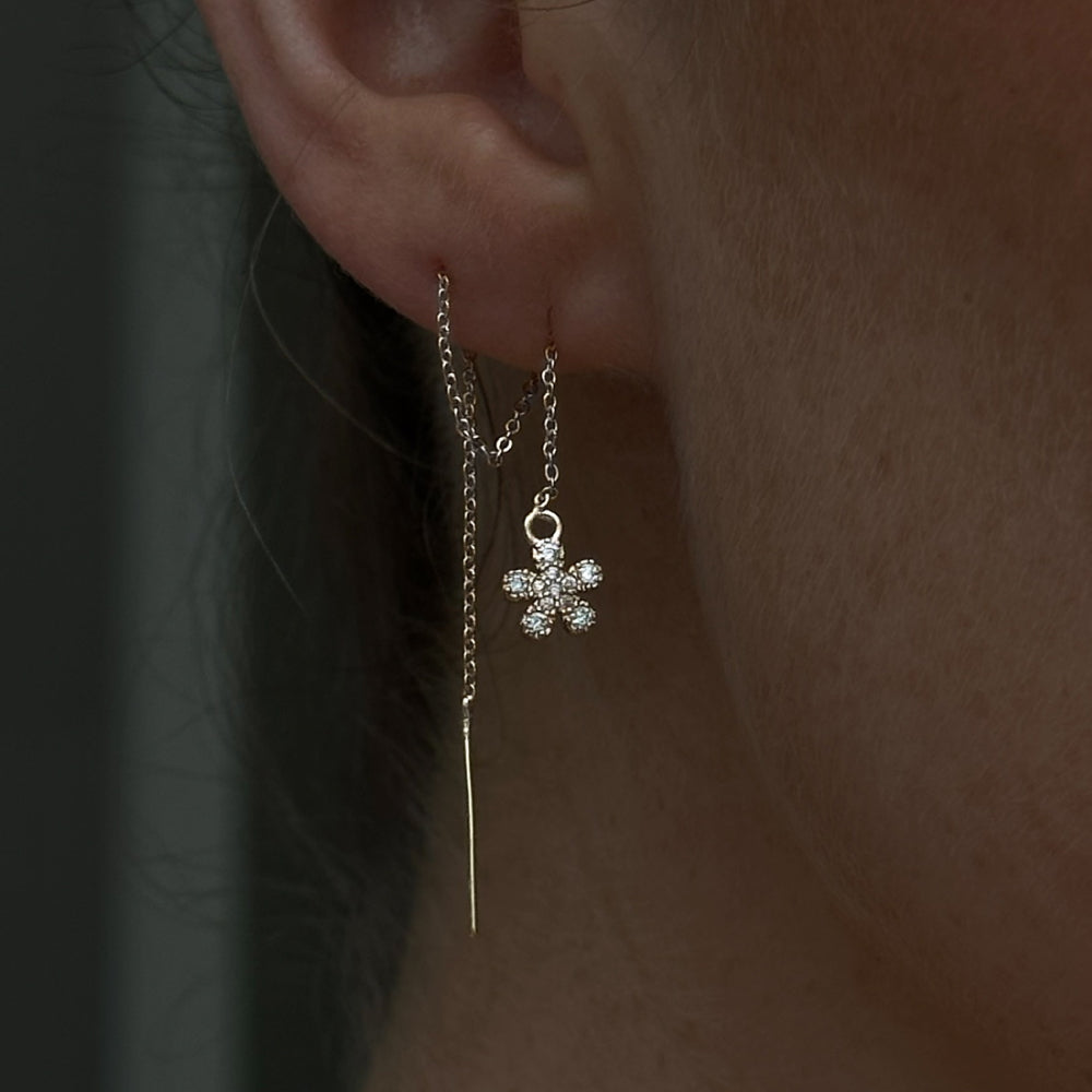 Silver endless flower earrings - Lovisa Barkman