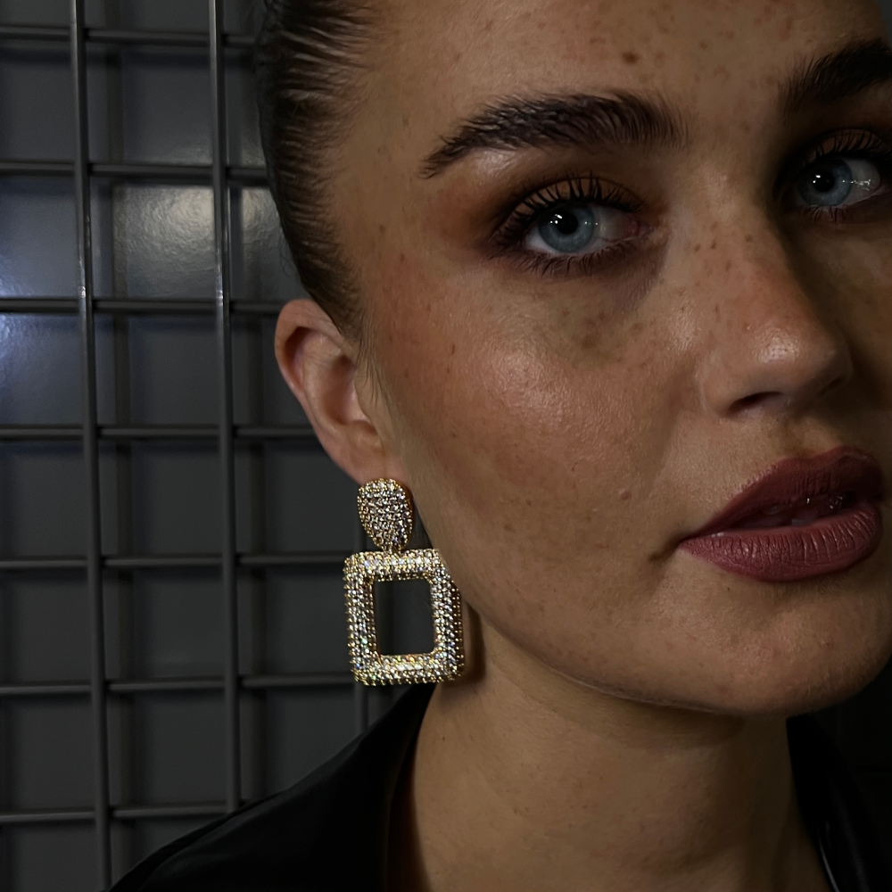 Squared Pave Earrings Gold