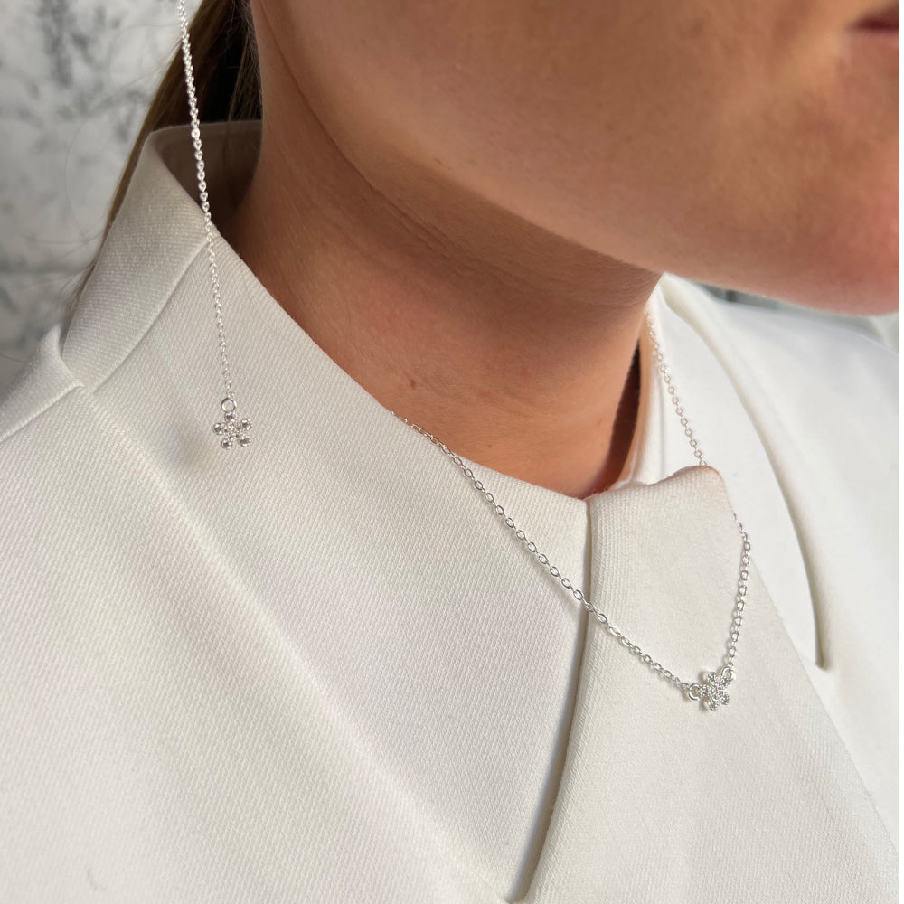 silver mini flower necklace - Lovisa Barkman
