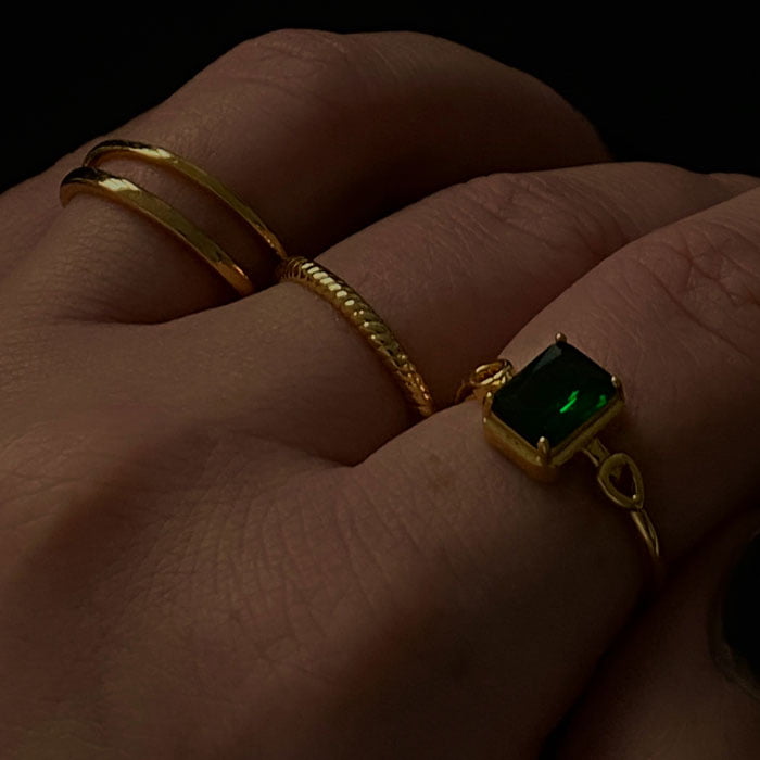 minimalistic and stylish thin twisted ring